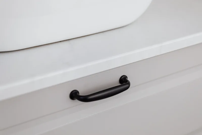 A filler strip closing the gap at a wall