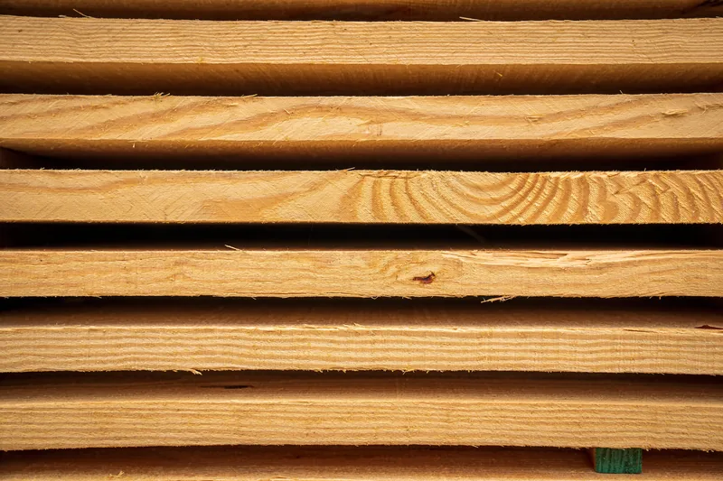 Sequenced veneer across adjacent cabinet doors