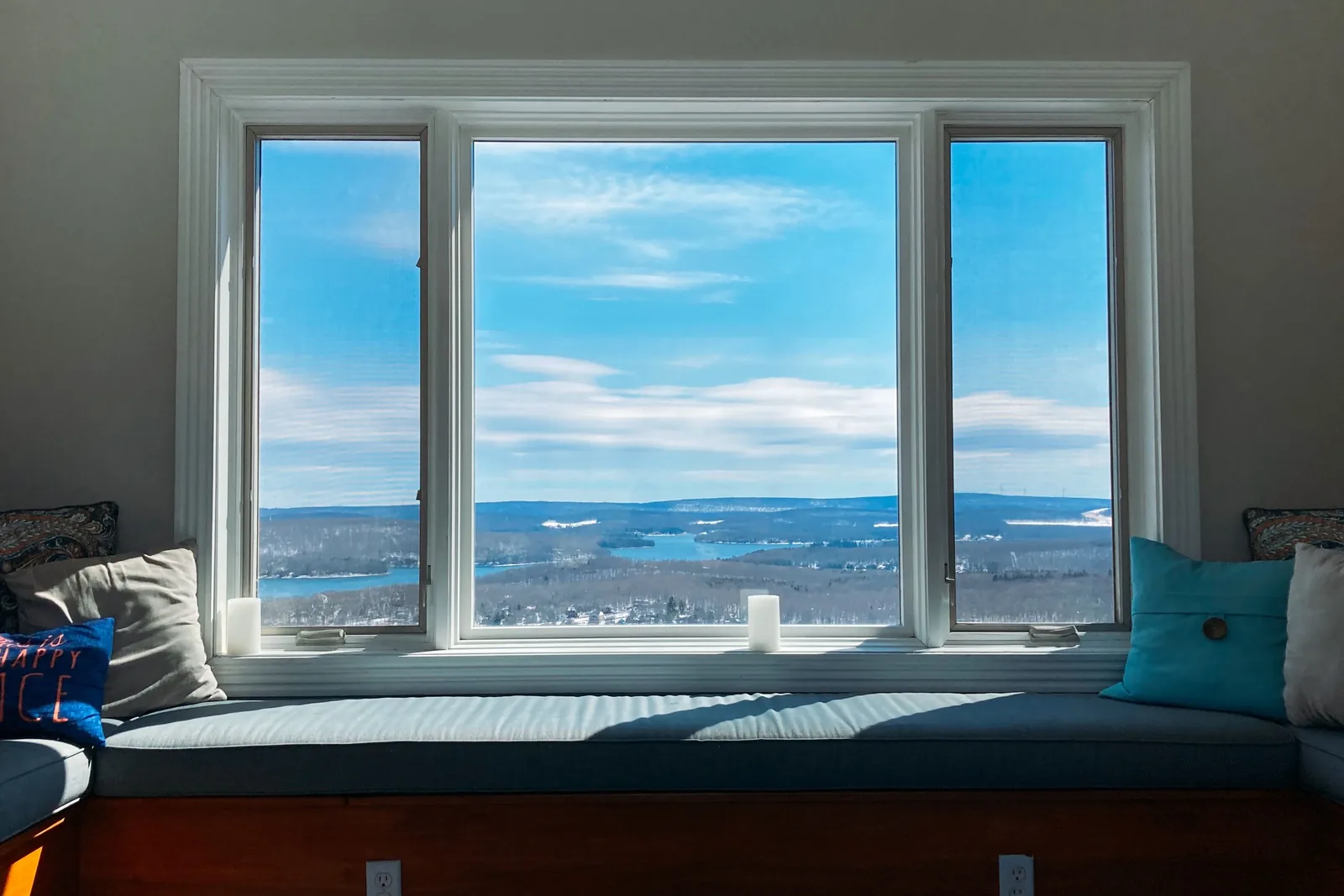Window Seats & Reading Nooks built and installed in a Cincinnati home